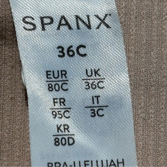 SPANX Sz 36C Bra Front Closure Padded Comfort Adjustable Straps T-Shirt - Picture 7 of 7